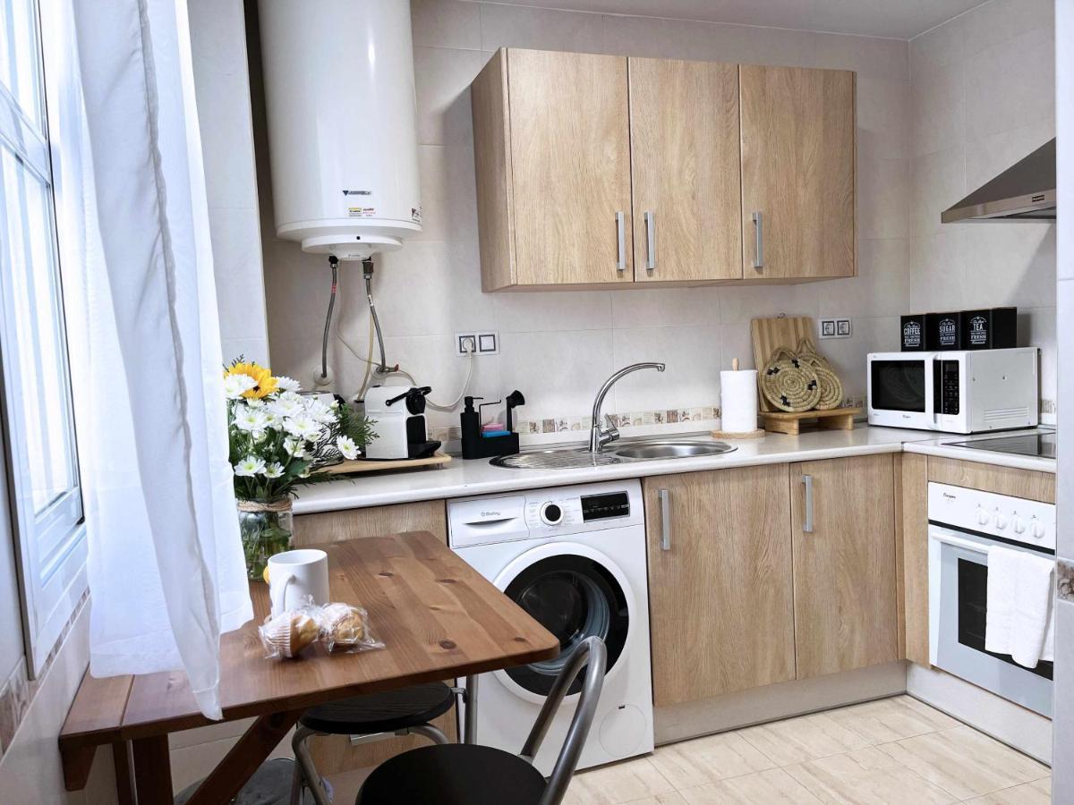 Апартаменти La Pereta Immaculate Quiet House Free Parking Малага Екстер'єр фото