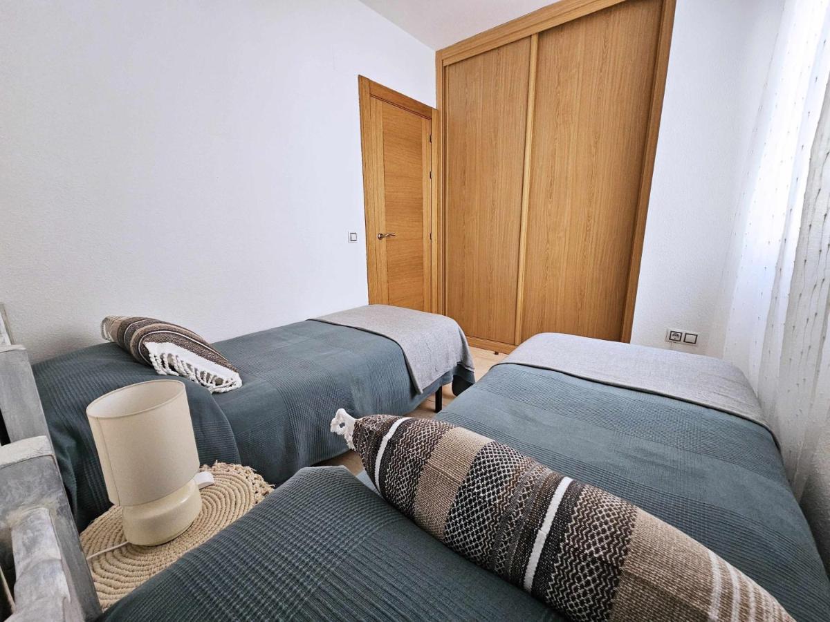 Апартаменти La Pereta Immaculate Quiet House Free Parking Малага Екстер'єр фото